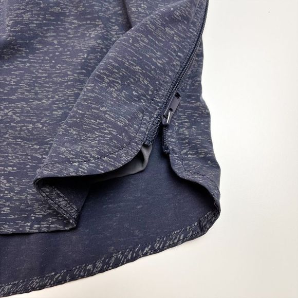 Lorna Jane Zip It Perforated Run Short Lined Grey Foil XXL - Picture 4 of 9